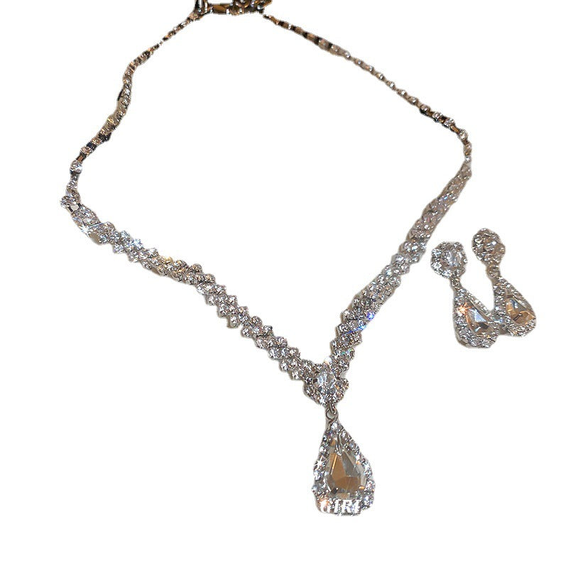 Elegant Diamond Tassel Jewelry Set
