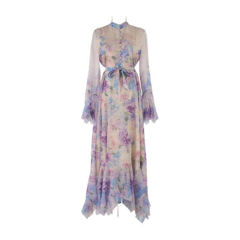 Hochwertiges, langes Kleid mit Knopfleiste und I-Print – eleganter Swing-Stil