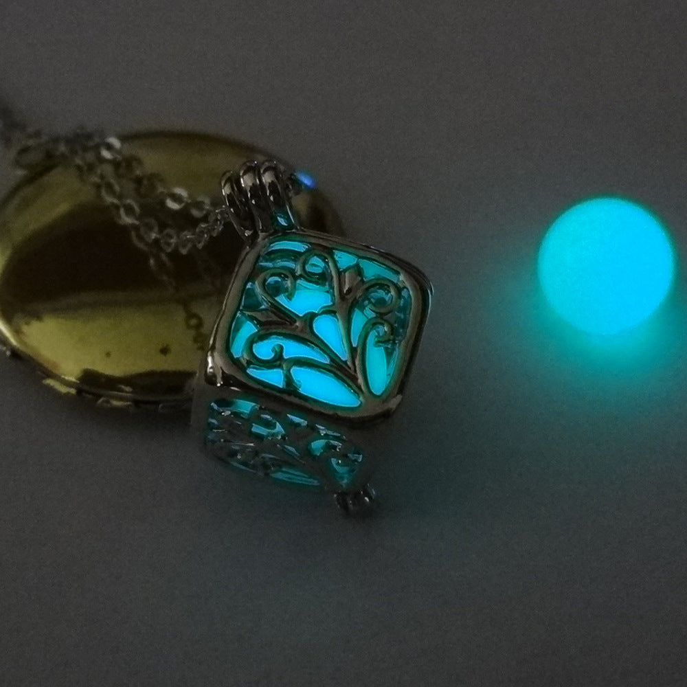 Luminous accessories featuring trendy, versatile hollow necklaces