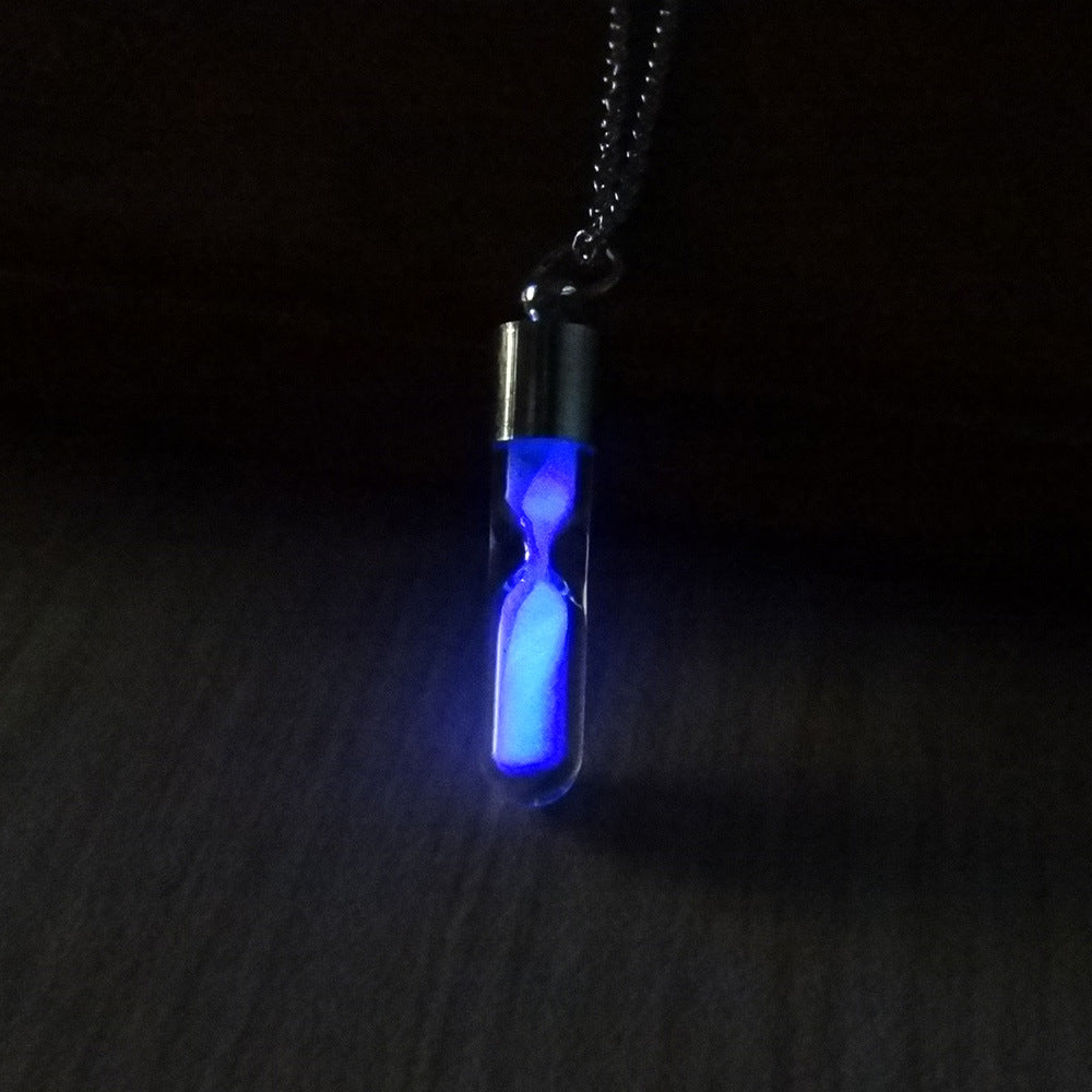 Luminous accessories featuring trendy, versatile hollow necklaces
