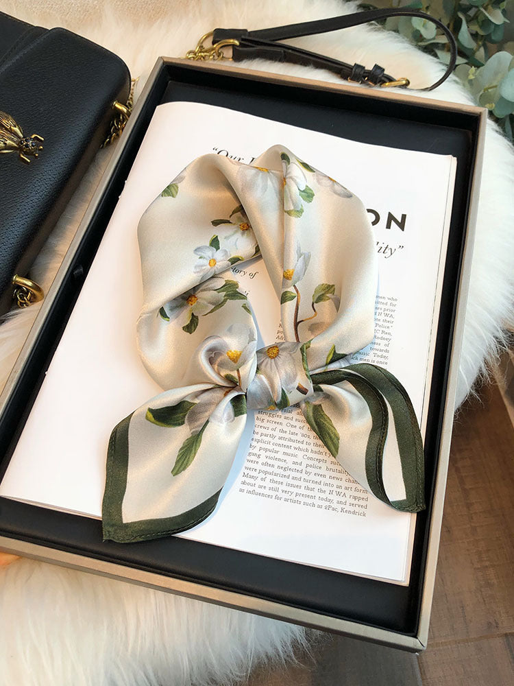 2025 autumn female cashew flower small square silk scarf / High-end neckband accessories & decoration