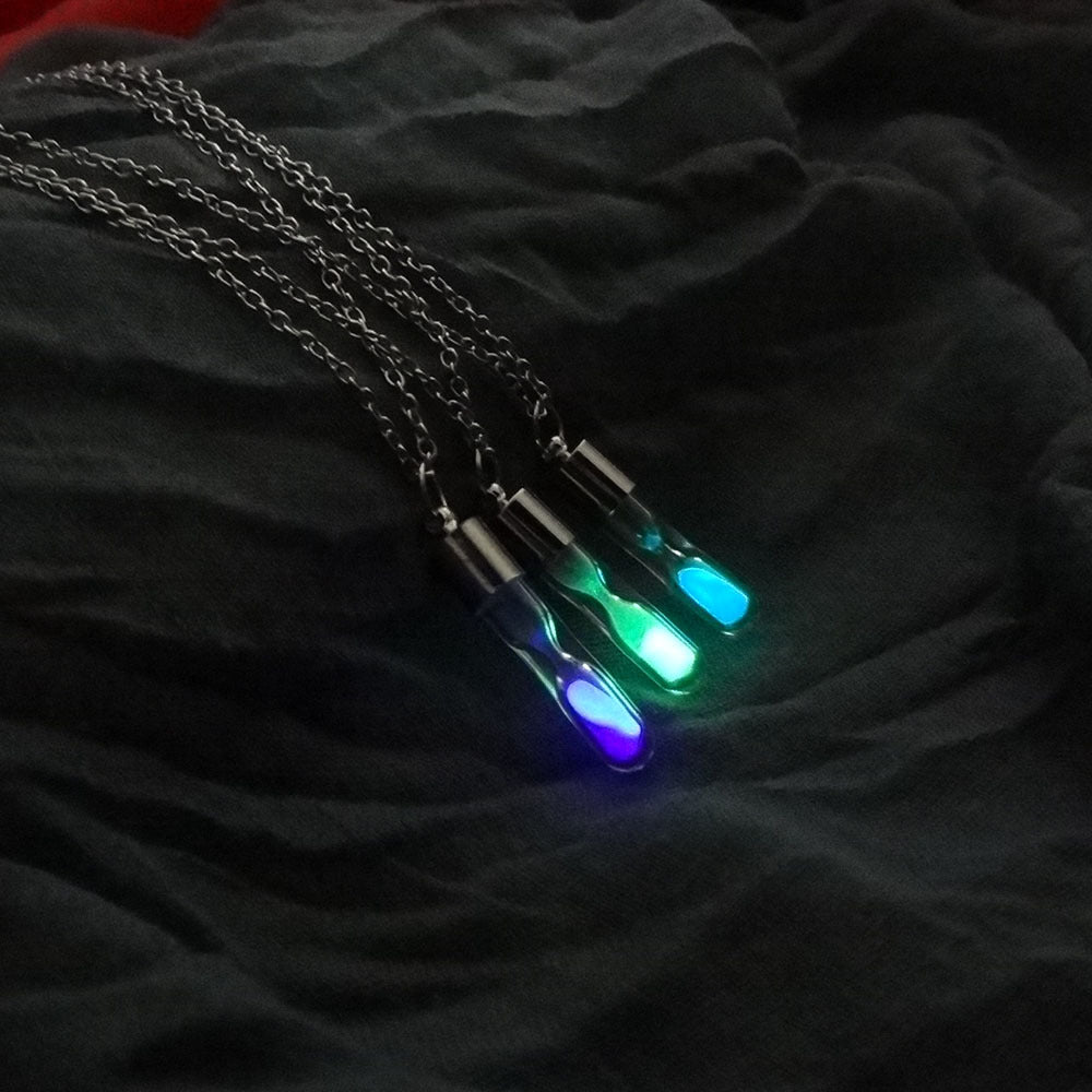 Luminous accessories featuring trendy, versatile hollow necklaces