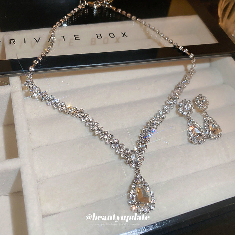 Elegant Diamond Tassel Jewelry Set