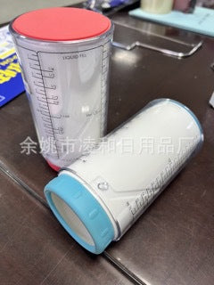 Adjustable Measuring Cup