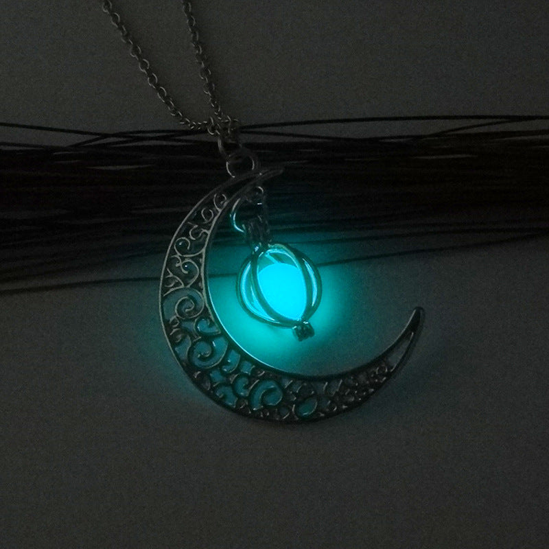 Luminous accessories featuring trendy, versatile hollow necklaces