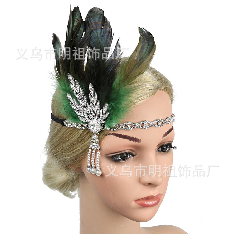 Feather Headband – Bold, vintage-style accessory