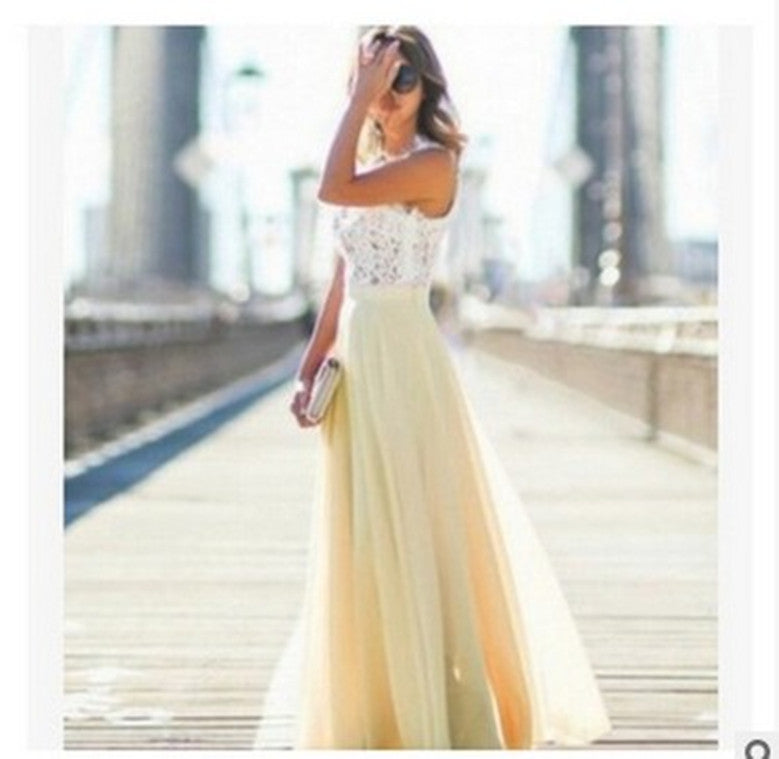 Robe longue en dentelle et mousseline