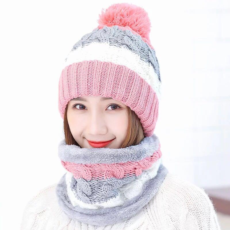 Women's Winter Knit Hat & Scarf Set