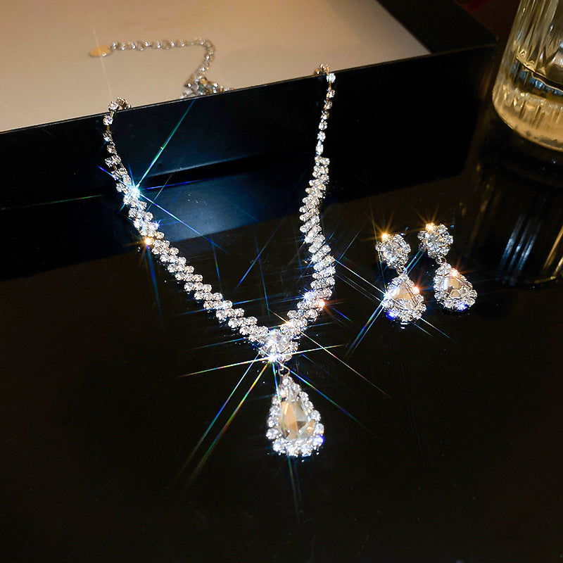 Elegant Diamond Tassel Jewelry Set