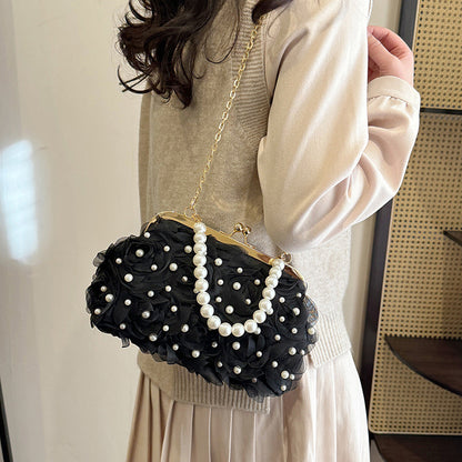 Abendtasche mit Rosenperlenkette – Umhängetasche für Braut und Party