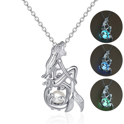 Luminous accessories featuring trendy, versatile hollow necklaces