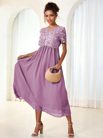 Abendkleid aus Chiffon und Spitze