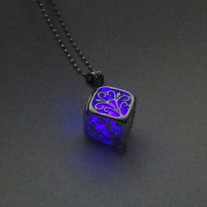 Luminous accessories featuring trendy, versatile hollow necklaces