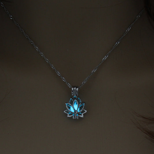 Luminous accessories featuring trendy, versatile hollow necklaces
