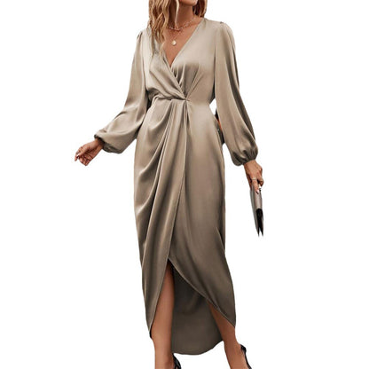 👗Robe longue élégante à col croisé, plissée, fendue et à manches bouffantes