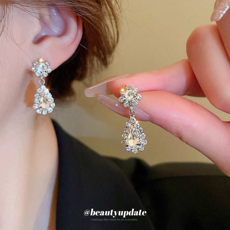 Elegant Diamond Tassel Jewelry Set