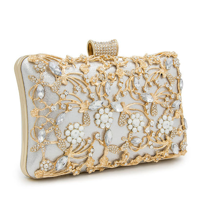 Abendtasche mit Blumenmuster und Aussparung