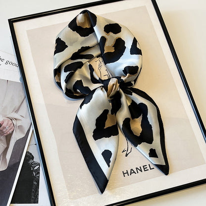 2025 autumn female cashew flower small square silk scarf / High-end neckband accessories & decoration